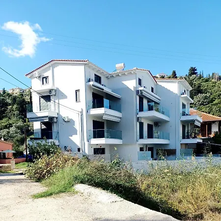 Iriana Seaside Luxury Penthouse Apartament
