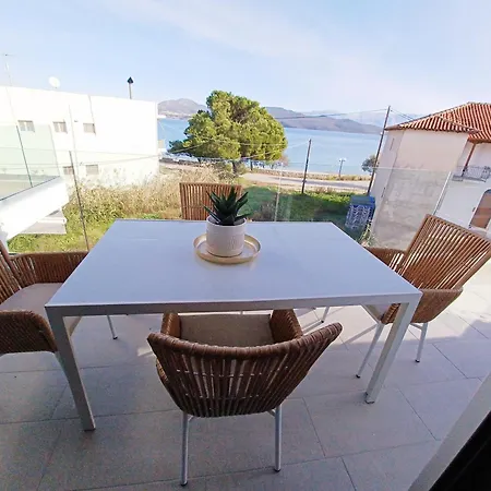 Διαμέρισμα Iriana Seaside Luxury Penthouse *